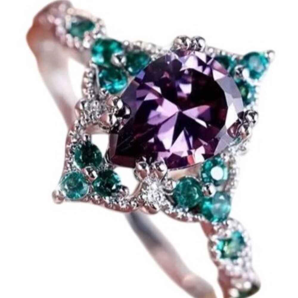 Pear Cut purple Sapphire & Emeralds Engagement Wedding Ring Set in Titanium